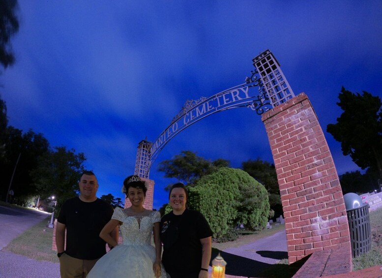 Picture 1 for Activity Manteo: Phantom Pirates & Poltergeists Haunted Walking Tour