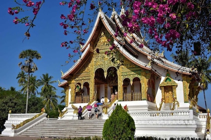 Luang Prabang: recorrido por lo más destacado de la ciudad declarada Patrim...