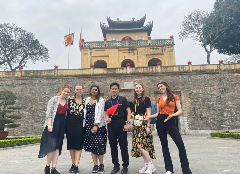 Picture 2 for Activity Hanoi: All-in-One Walking Tour Through a Train Street