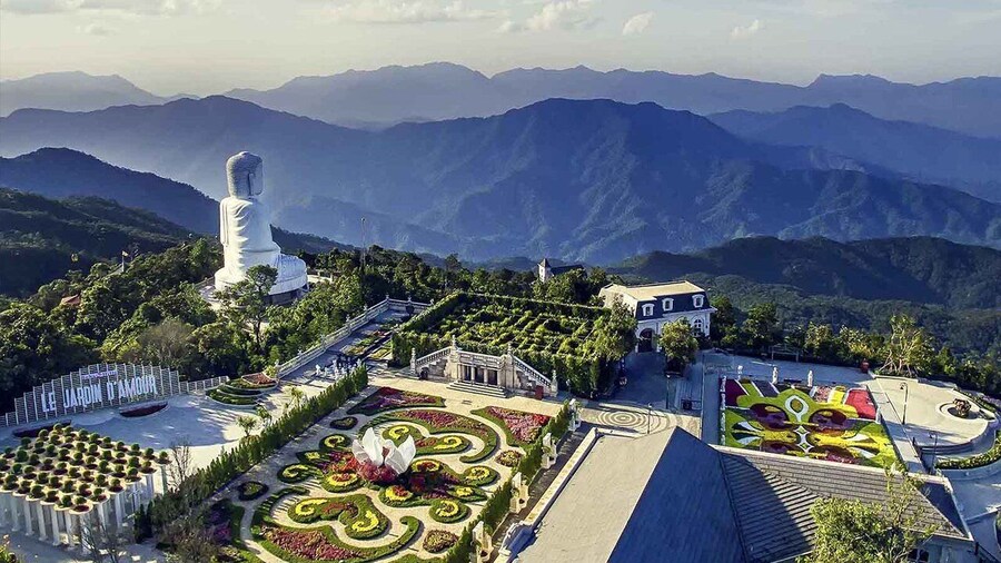 From Da Nang or Hoi An: Ba Na Hills Golden Bridge Tour