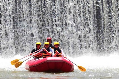 Aventura de rafting en Ubud: Emociones en la Odisea del Río Ayung