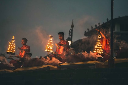 Varanasi: Dasaswamedh Ghat - Ganga Arti - Kashi Vishwanath