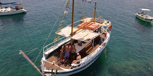 De Chania : Excursion en bateau à l’île de Lazaretta avec arrêt de natation