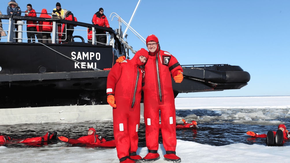 Picture 2 for Activity Kemi: Icebreaker Sampo Cruise with Buffet and Ice Floating