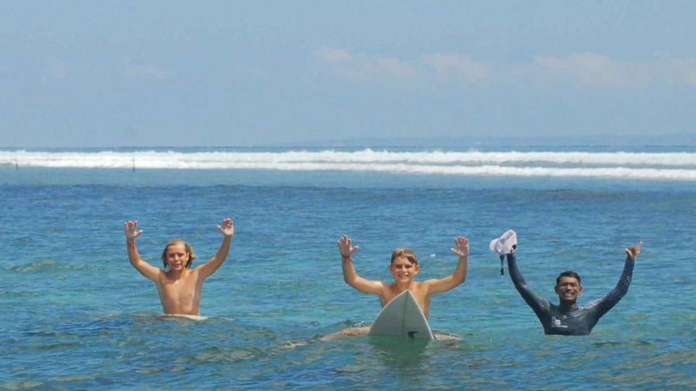 Bali: Nusa Lembongan Surf Lesson for All Levels