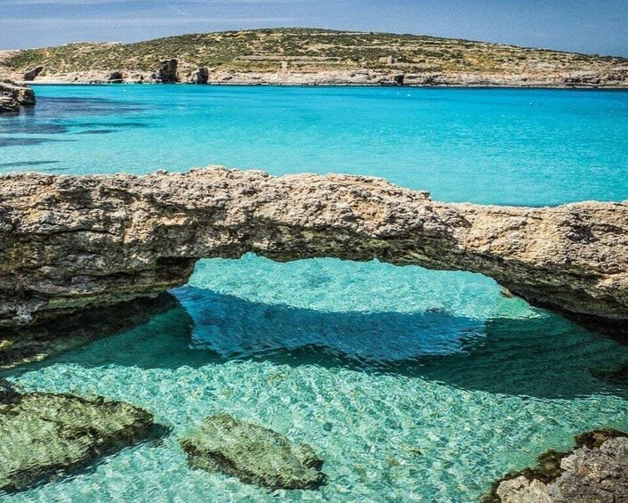 Malta: Blue and Crystal Lagoons Cruise with Sea Caves