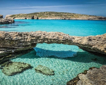 Malta: Gozo, Caves, Blue & Crystal Lagoons Half-Day Cruise