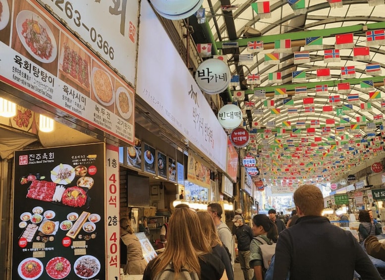 Picture 5 for Activity Seoul: Gwangjang Market Netflix Food Tour
