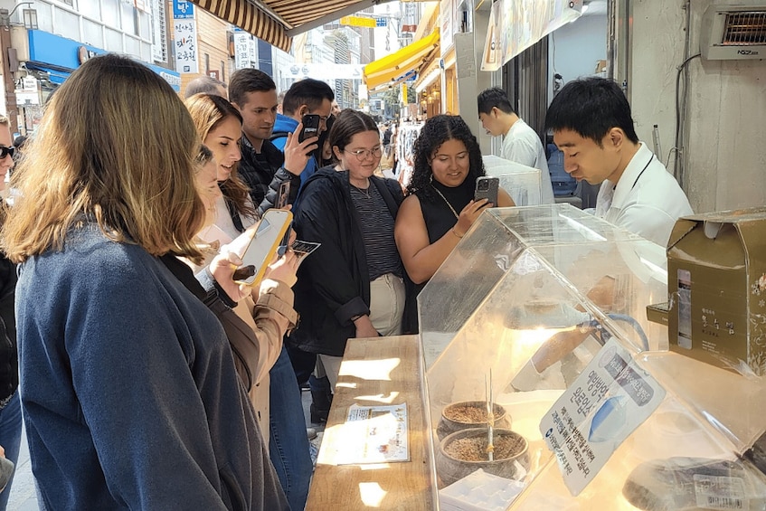 Picture 7 for Activity Seoul: Gwangjang Market Netflix Food Tour