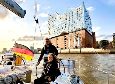 Authentic sailingtrip "towards Blankenese", Hamburg/Elbe