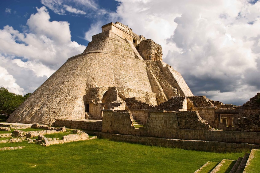 Picture 5 for Activity Desde Mérida: Uxmal y Kabah: Tour de un día con traslado