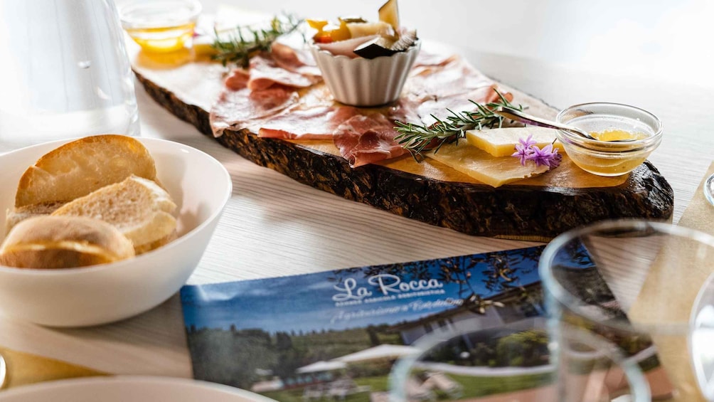 Picture 12 for Activity Bardolino: Vineyard Tour with Wine, Olive Oil & Food Tasting