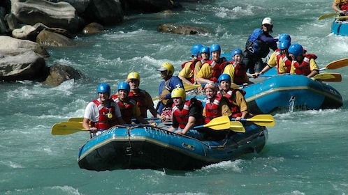 Excursión de un día al río Bhotekoshi para hacer rafting