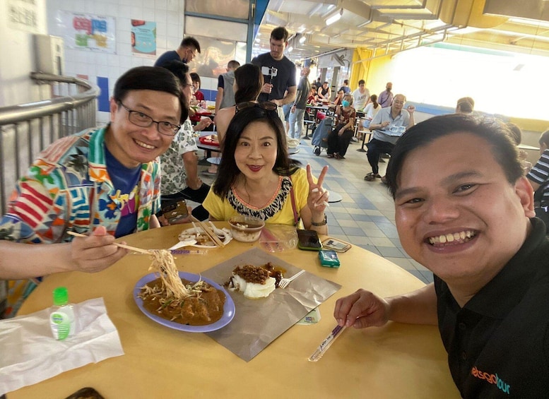 Picture 9 for Activity Singapore: Chinatown Hawker Guided 8-Dish Tasting Tour