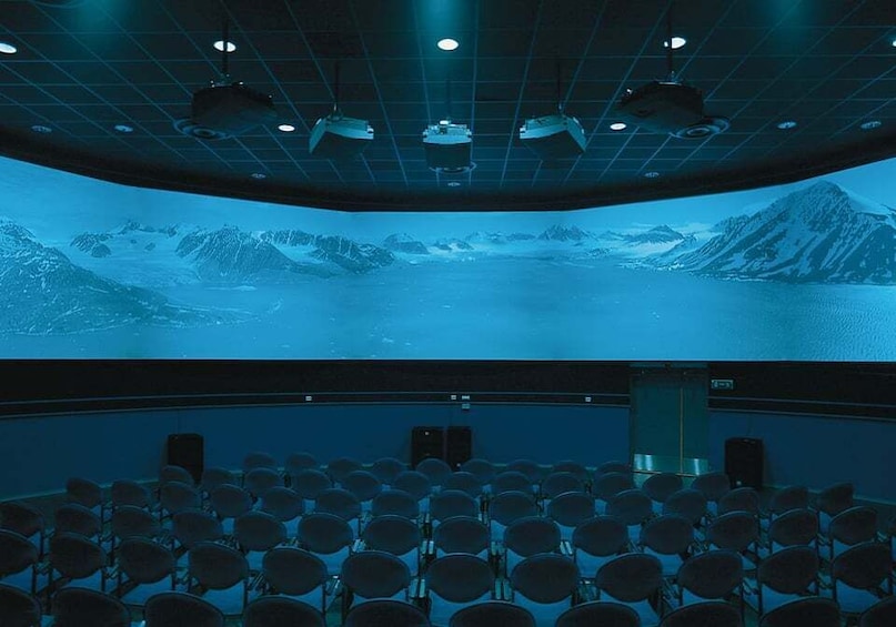 Picture 2 for Activity Tromsø: Entrance Ticket to Polaria