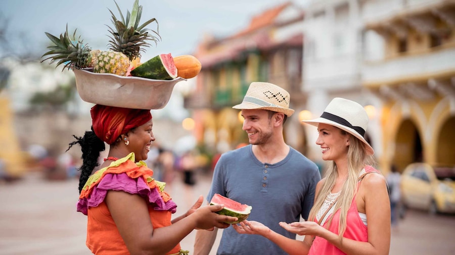 Cartagena: Walled City and Getsemani Shared Walking Tour