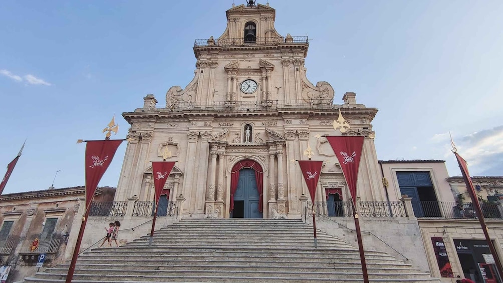 Palazzolo Acreide: baroque town above and below