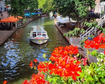 Utrecht: City Boat Tour & Balkan Restaurant Lunch OR Dinner