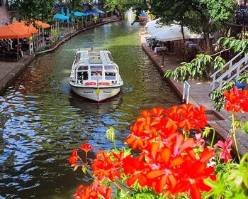 Utrecht Tur Perahu Kota & Makan Siang atau Makan Malam di Restoran Balkan