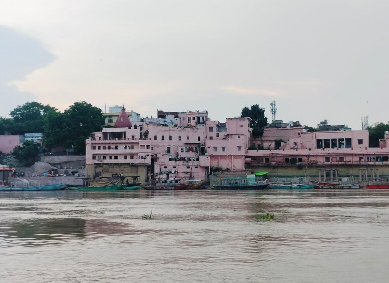 Picture 29 for Activity Pintu Tourist Guide in Spanish & English in Varanasi/Benares