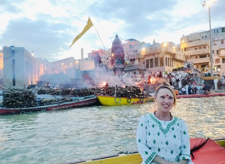 Pintu Tourist Guide in Spanish & English in Varanasi/Benares