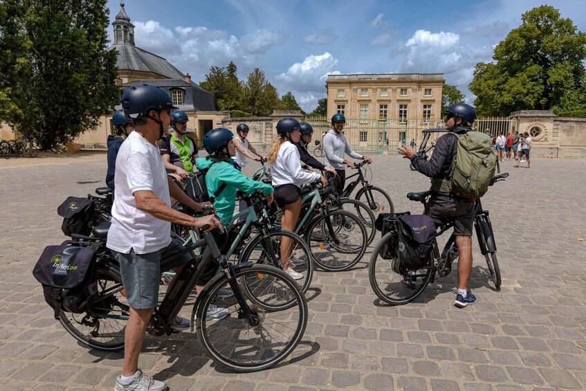 Picture 26 for Activity Paris: Versailles Palace & Queen Hamlet E-Bike Tour