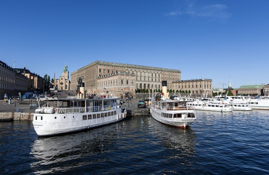 Stockholm: Old Town Walking Tour w/ Vasa Museum & Boat Ride