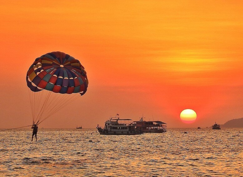 Picture 5 for Activity Pattaya: Parasailing Experience