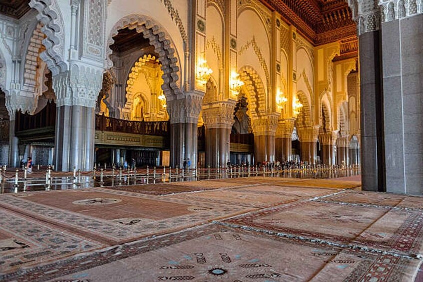 Picture 9 for Activity Visite de la mosquée hassan 2, ticket inclus.