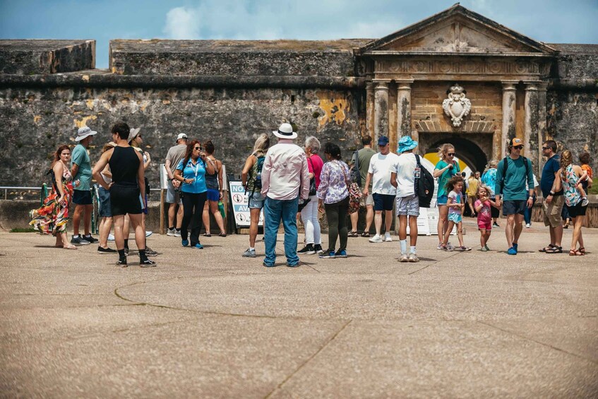 Picture 15 for Activity San Juan: Old Town Walking Tour and El Morro Fort Entry