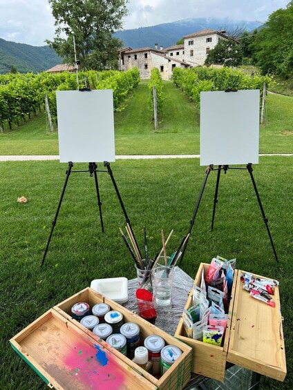 Picture 3 for Activity Valdobbiadene: Art and Wine-Painting session in the vineyard