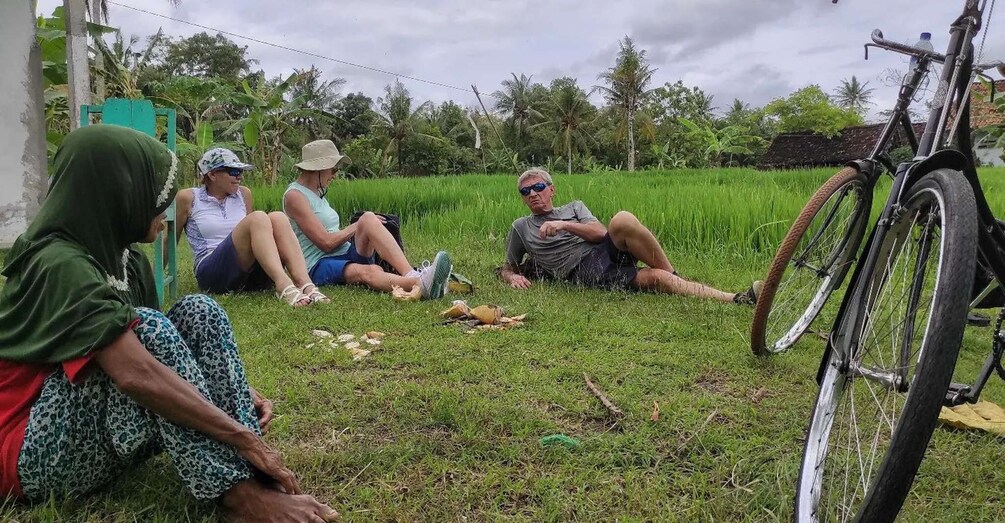 Picture 15 for Activity Yogyakarta: Village Cycling Tour Feel Real Local Atmosphere