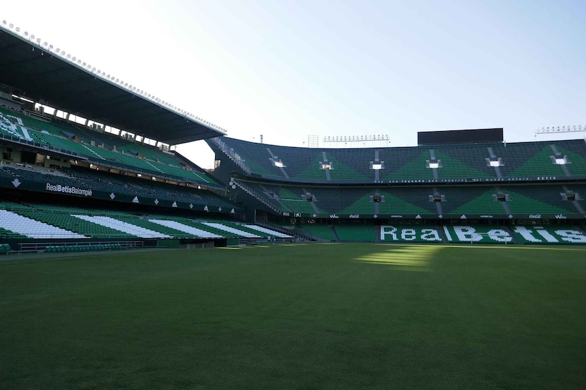 Sevilla: Real Betis Tour at the Benito Villamarín Stadium