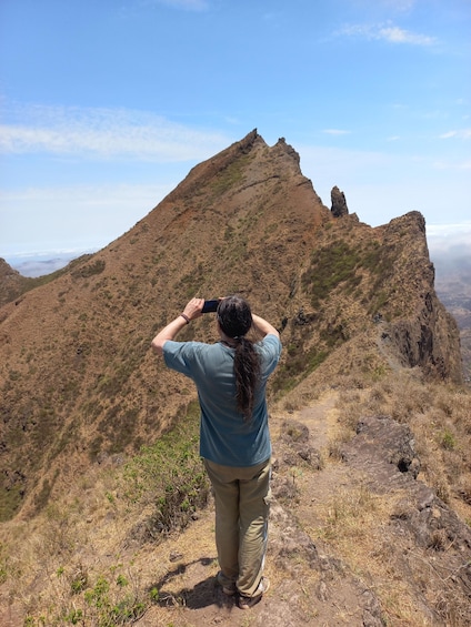 Hiking: From Monte Tchota to Pico da Antonia Mountain