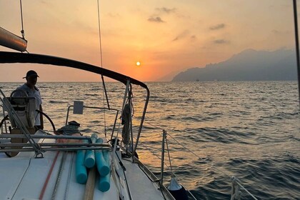 Pelayaran Perahu Layar Pantai Amalfi (Tur Pribadi)