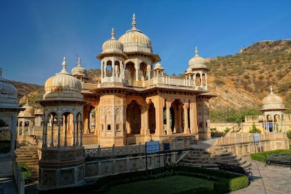 From Jaipur: Local Jaipur Sightseeing Tour By Car