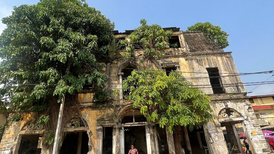 2 Cities Tour :Private Abidjan City and Grand Bassam Tour