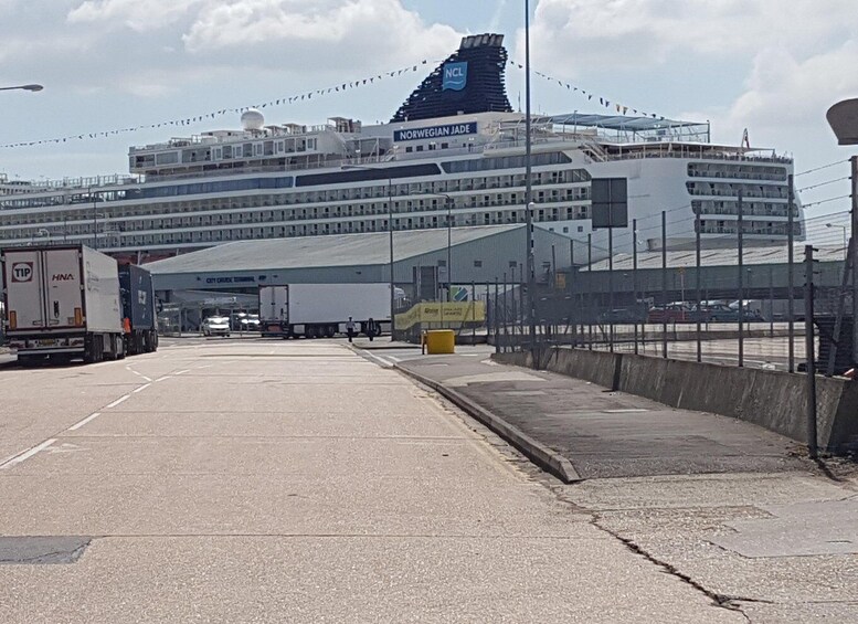 Picture 3 for Activity Southampton Port to London via Stonehenge & Windsor Castle