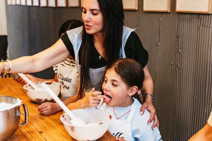 Paris: French Macaron Culinary Class with a Chef