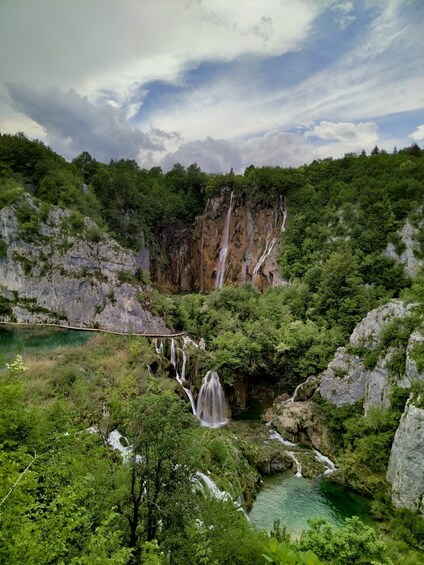 Picture 1 for Activity Plitvice lakes: Guided walking tour with a boat ride