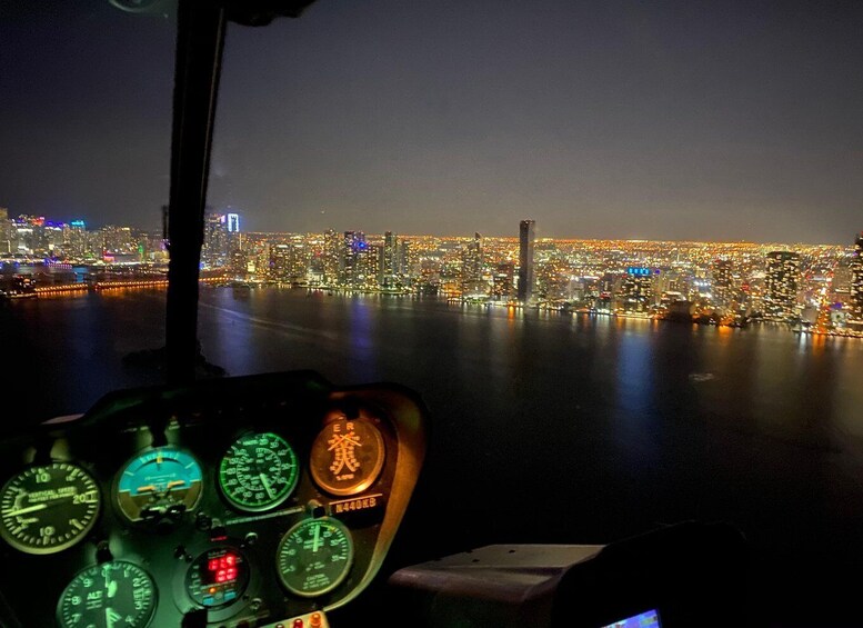 Picture 3 for Activity Private HOUR Helicopter Lauderdale -Everglades -Miami Beach