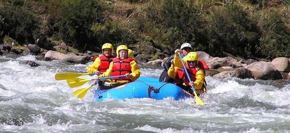 South Valley: Full Day Rafting in Cusipata and Zipline