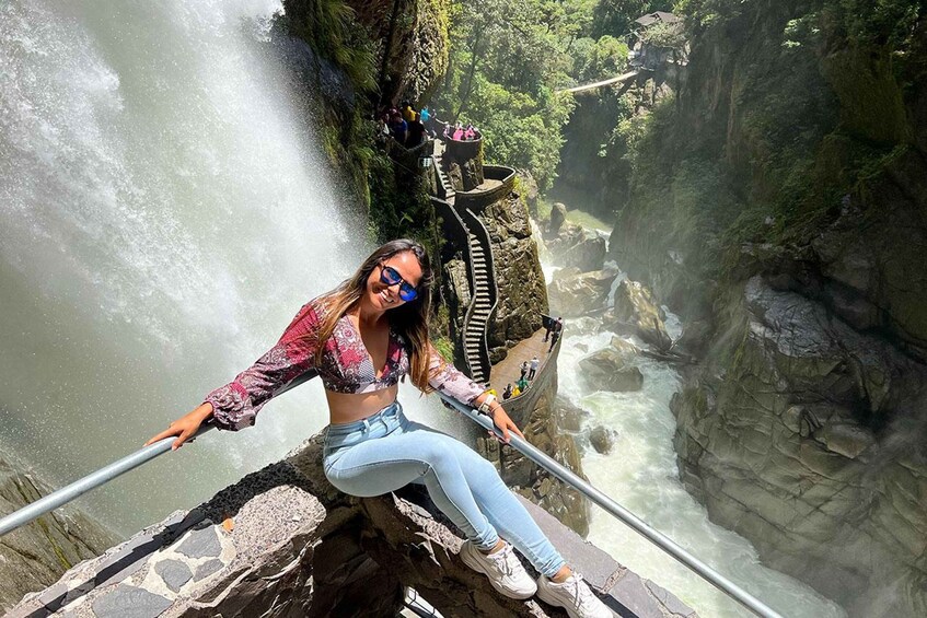 Baños Waterfalls route and famous Pailon del Diablo & Lunch