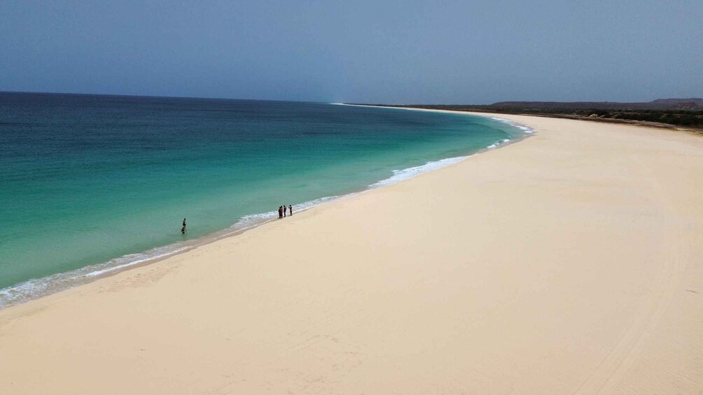 Boa Vista: 4x4 Island Tour with Beaches, Dunes & Local Lunch
