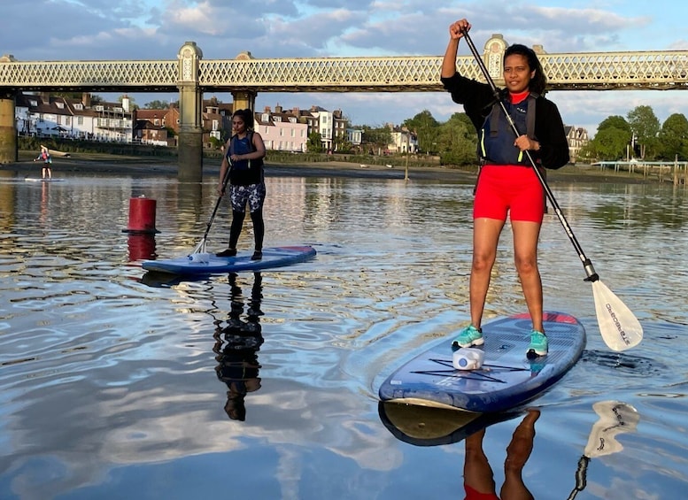 London: Stand Up Paddleboarding on the Thames