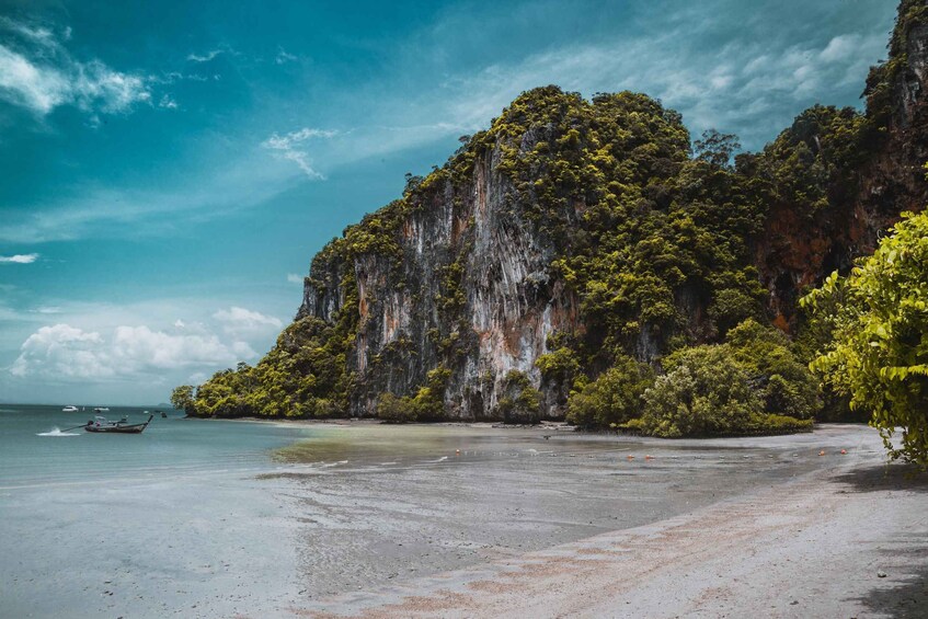 Picture 7 for Activity Hong islands sunset + Bioluminescent beach + Kayaking