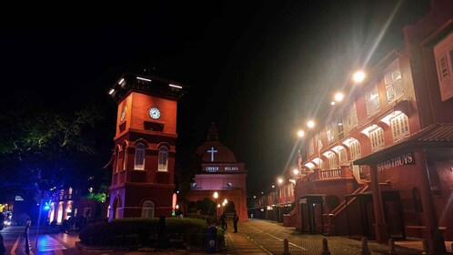 Kuala Lumpur Tur Malam Malaka Pribadi dengan Kapal Pesiar & Becak