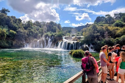 Split/Trogir: Krka National Park Day Trip & Boat to Skradin