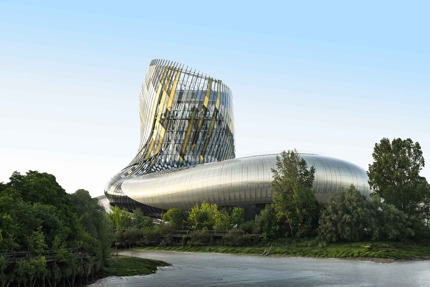 Bordeaux: Cité du Vin Direct Ticket and Wine Tasting