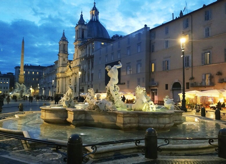 Picture 3 for Activity Rome: Spanish Steps, Trevi, Navona and Pantheon Sunset Tour